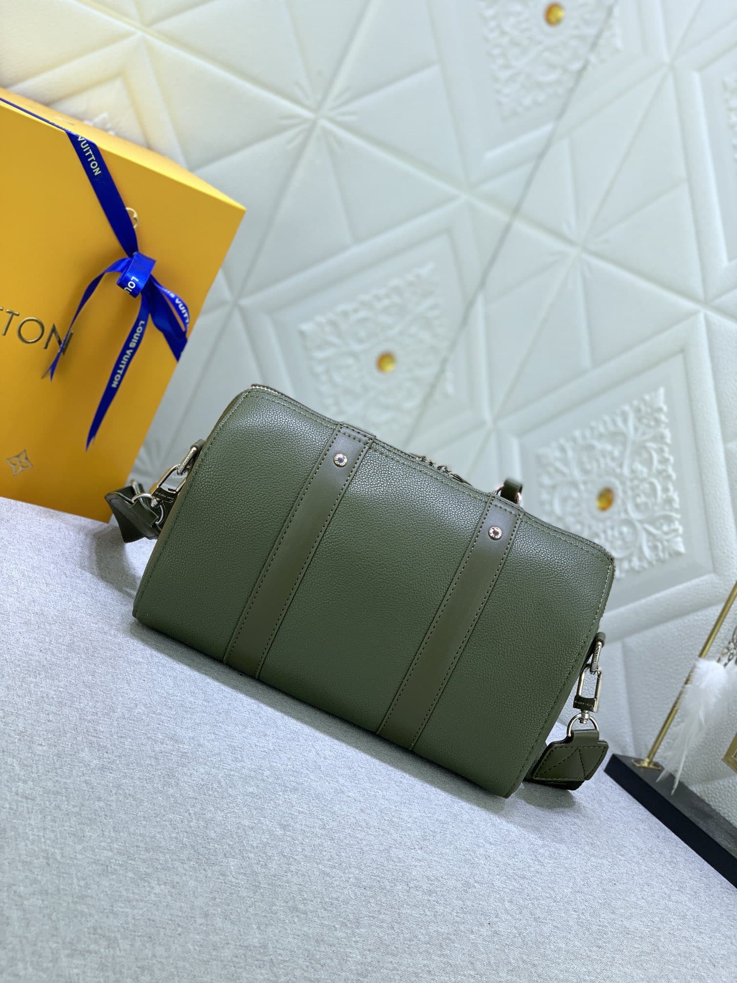 Louis Vuitton City Keepall Khaki 27Cm M21437 - Image 5