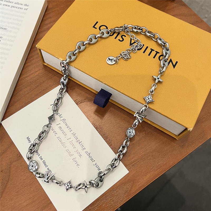 Alternative view of Louis Vuitton Lv Sailor Medium Chain Necklace Silver M03189