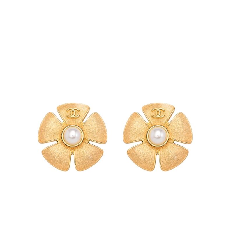 Chanel Stud Earrings Metal Resin And Glass Pearls Gold Pink Pearly White